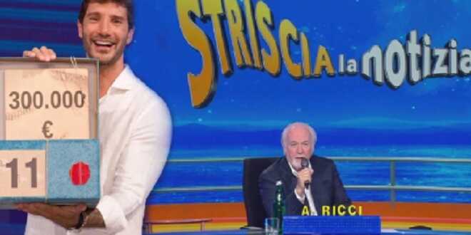 Affari Tuoi, Striscia la Notizia indaga sul meccanismo delle vincite: la reazione di Stefano De Martino