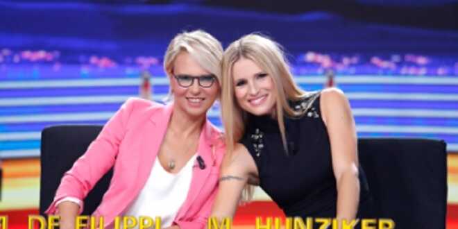 Striscia la Notizia, svelata la nuova coppia alla conduzione: c’è anche Maria De Filippi?